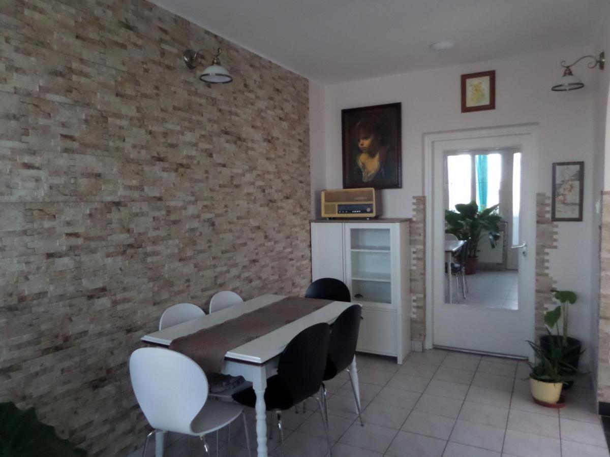 Bori Apartmanok Hajduszoboszlo Bagian luar foto