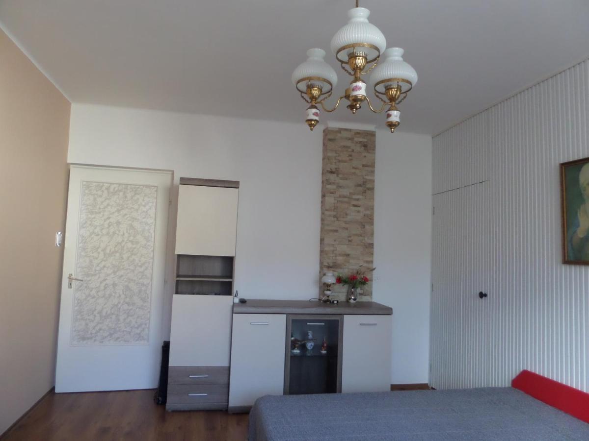 Bori Apartmanok Hajduszoboszlo Bagian luar foto