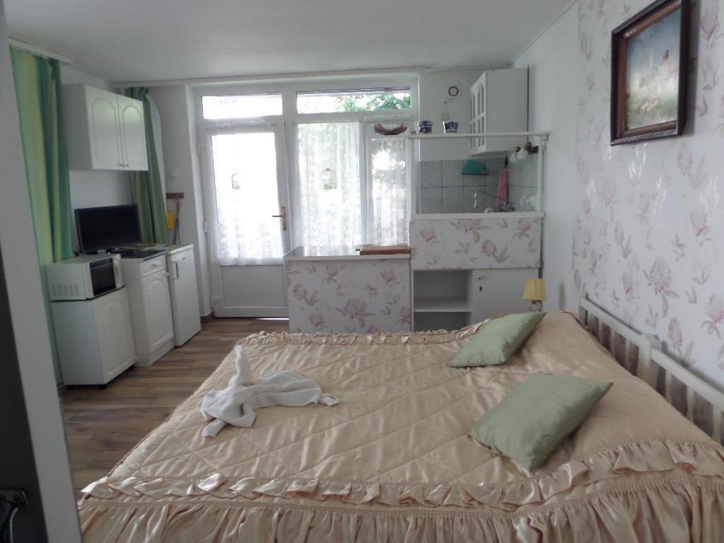 Bori Apartmanok Hajduszoboszlo Bagian luar foto